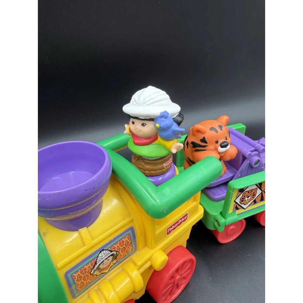 Little People Yellow Musical Zoo Train Zookeeper Tiger Parrot 2001 - NON WORKING